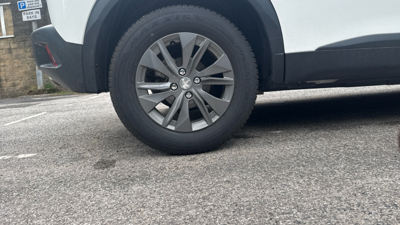 Peugeot 2008 1.2 PureTech Active Premium 5dr Petrol Estate